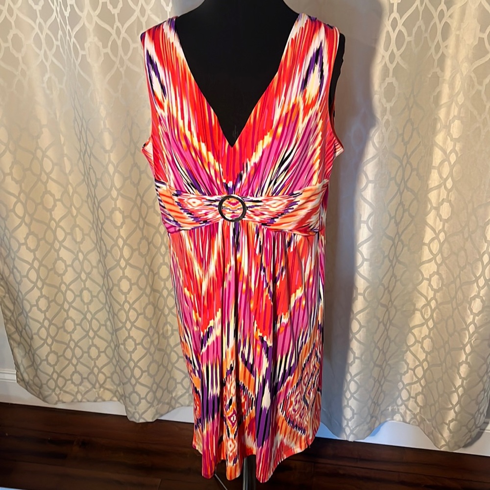 Women’s sleeveless dress size 16 Orange/Pink/Purple dress with gold center clasp